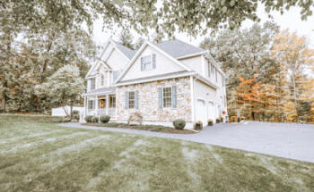 Georgia Melas Real Estate- Signature Realty LLC