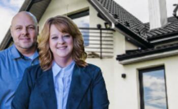 Amie Bozeman, Moving Call Us Real Estate Team Owner