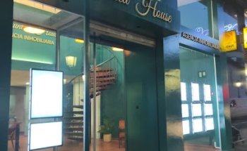 Inmobiliaria Haunted House