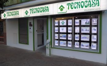 Tecnocasa Estudio Nueva Su Eminencia agencia inmobiliaria