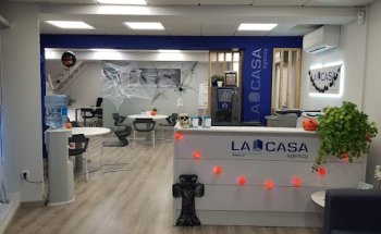 Inmobiliaria La CASA Agency | Punto Pubilla Casas