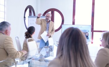 CENTURY 21 Dream House