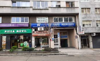 Best House-Santiago PlazaVigo ( LOMARINO9 S.L.)