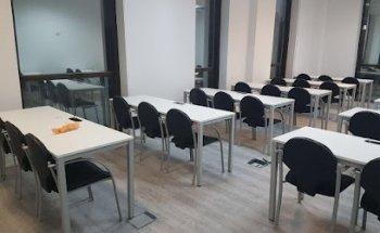 IM Digital Business School