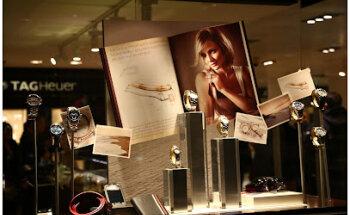 DON´T CRACK | Escaparatismo | Visual Merchandising | Mobiliario | PLV | Eventos | Stands