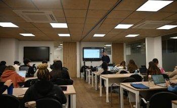 IM Digital Business School