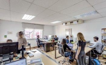 ZEKLUU Communication Architects