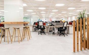 UM (Universal McCann)