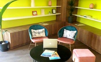 Abstract | Digital Brand Experiences