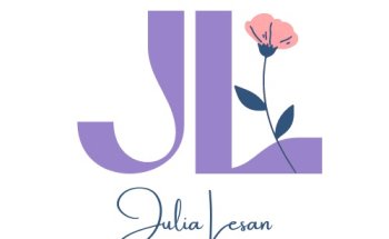 Julia Lesan