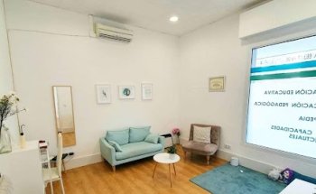 Centro Familia y Vida, Psicología, Pedagogía, Logopedia y Nutrición.