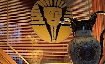 Salón de belleza Nefertit