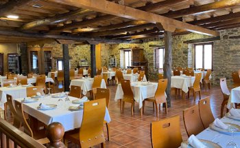 Mesón La Piedra Restaurante