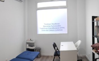 Centro Motionis. Fisioterapia, Nutrición y Pilates Máquinas
