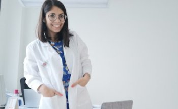 Dott.ssa Silvia Calì Biologa Nutrizionista