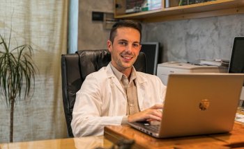 Dr. Luca Carubelli - Nutrizionista - Monza