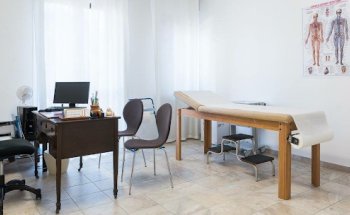 Ortopedico, Cardiologo, Osteopata, Dietista, Psicologa, Massaggiatore, Fisioterapista, Nutrizionista