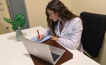 Dott.ssa Alessandra Laganà Biologa Nutrizionista