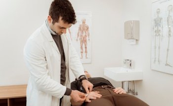 Dott. Nicola Stefanelli - Dietista Nutrizionista Sportivo Bologna