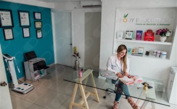 Lic. Clara Isabel Reza Velázquez, Nutriólogo clínico