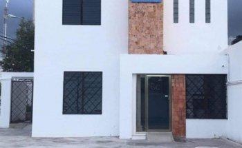 Lic. Adriana Schulz Pérez, Nutriólogo clínico