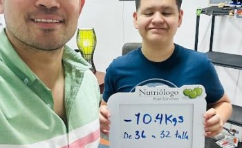Lic. Roel Sanchez Gonzalez, Nutriólogo clínico