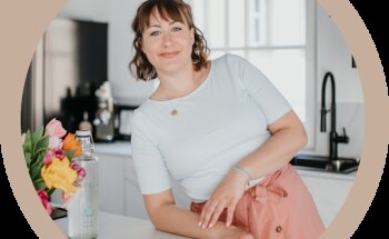 Dominika Králová - Bauchgeschichten