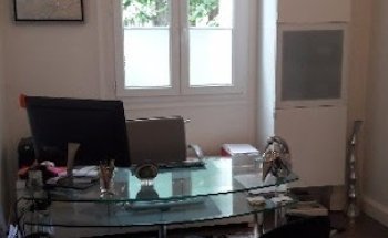 Dr Sandrine Uzan | Nutrition | Médecine Esthétique | Mésolift | Injections acide hyaluronique | Amaigrissement