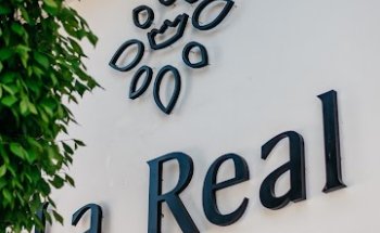 Policlínica La Real