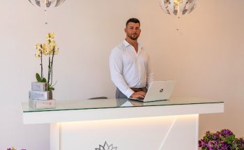 Henko Medicina Estética Avanzada y Salud, Las Chafiras, San Miguel de Abona, Tenerife