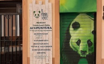 El Panda Verde,Acupuntura,Osteopatia,Naturopatía,terapia posturalK -Stretch,quiromasaje,terapia miofascial,Técnica Alexander.