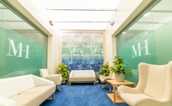 Clínica Montaño Herrera. Dentista, Podólogo, Nutrición y Dietética