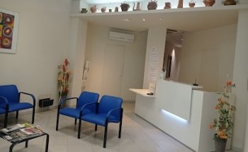 Dr. Montal, Centro Médico la Garriga