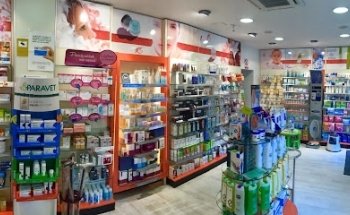 Farmacia Plaza de Bami 26 ( Lda. Almudena Garriga Gamarra)