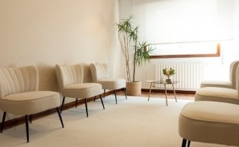 Dra Laura Calvo. Clínica de medicina estética y Nutrición