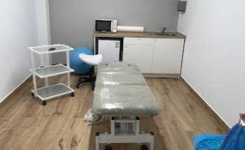 Centro Médico de Podología Fisioterapia y Psicología Hermez