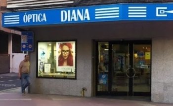 Hablandodeojitos Clara Gómez