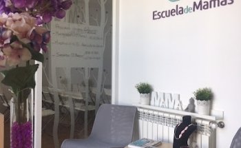 Escuela De Mamás