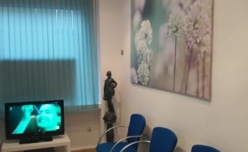 Clínicas Dentales Clindent