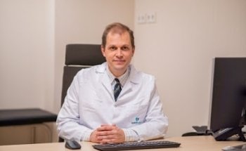 Dr. Daniel Cabo Navarro, Endocrino