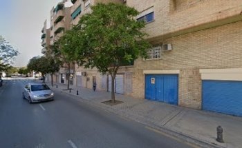 C/Profesor Agustín Escribano, 18, local 13, 18004-Granada