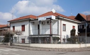 Studio Dentistico/ Poliambulatorio Effetre