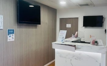Pointgyn Montigny-Le-Bretonneux : Center Gynecological And Obstetrics - Montigny-Le-Bretonneux