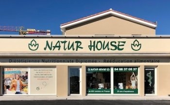 Naturhouse Argeles sur mer, fermé, remplacé par Diet&moi même équipe,même lieu,même coordonnée.Le téléphone fonctionne