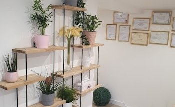 Mariam DRAMÉ Naturopathe certifiée et diplômée en diététique et nutrition thérapeutique. Mieux Manger Mieux Vivre