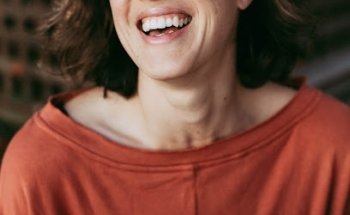 Amanda Gangoso - Vancouver Island Makeup Artist & Hairstylist, Nutritionist