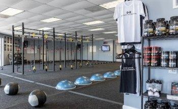 College Parkway P-Fit | The Platinum Standard of Fitness