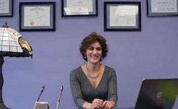 EatWellGuru: Maryam Dadkhah, Ph.D., RDN, CPT