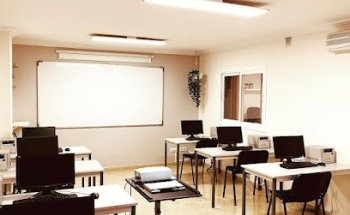 Academia auma- repaso universitario, oposiciones y empresas en Mallorca
