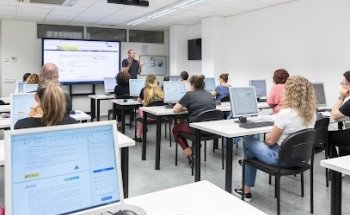 ADAMS Formación Girona | Academia de oposiciones, Cursos y Libros